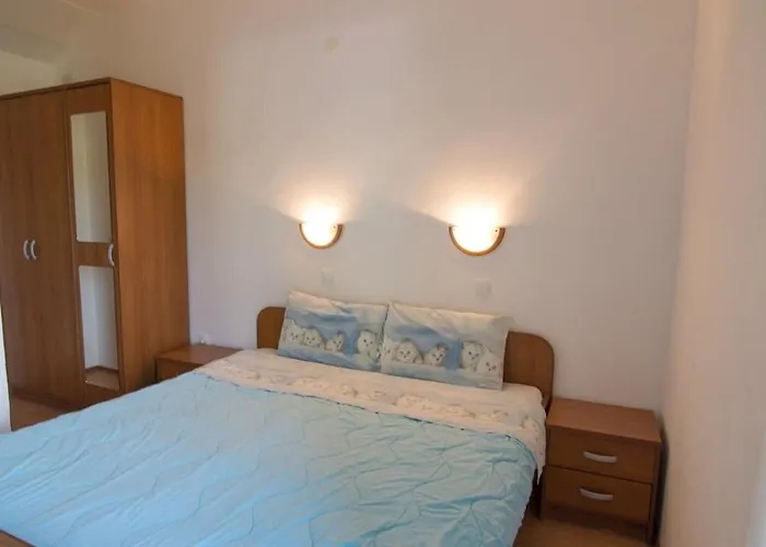 Konukevi Flora Veli Lošinj